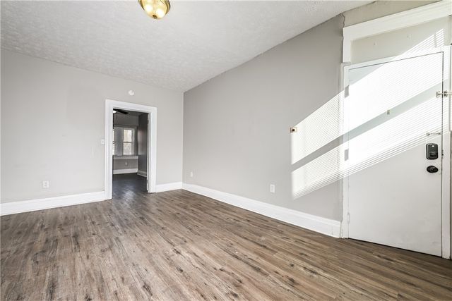 2106 Sarah St, South Side, PA 15203