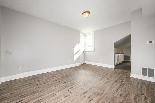 2106 Sarah St, South Side, PA 15203