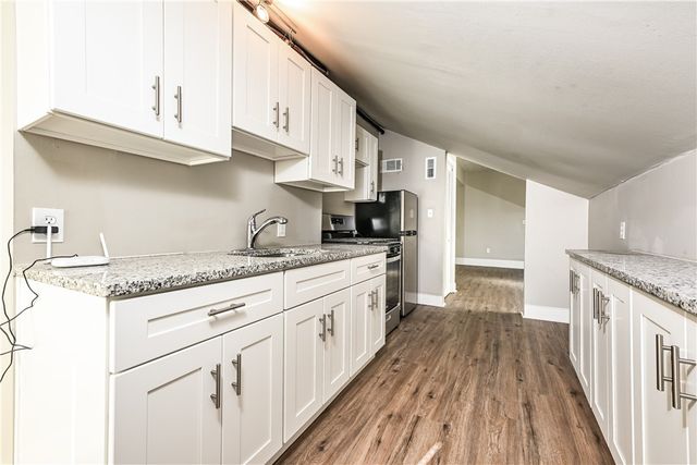 2106 Sarah St, South Side, PA 15203