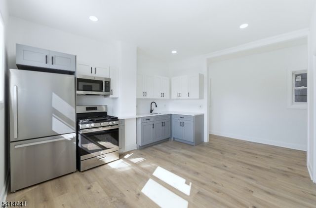 615 E 22Nd St, Paterson City, NJ 07514