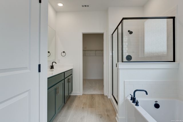 107 Peeps Ct., Adkins, TX 78101