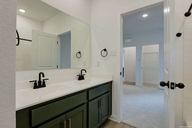 107 Peeps Ct., Adkins, TX 78101