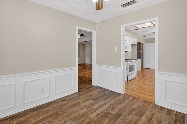 122 Camelot Drive, Weatherford, TX 76086