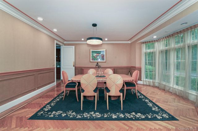 14 Norgate Road, Brookville, NY 11545