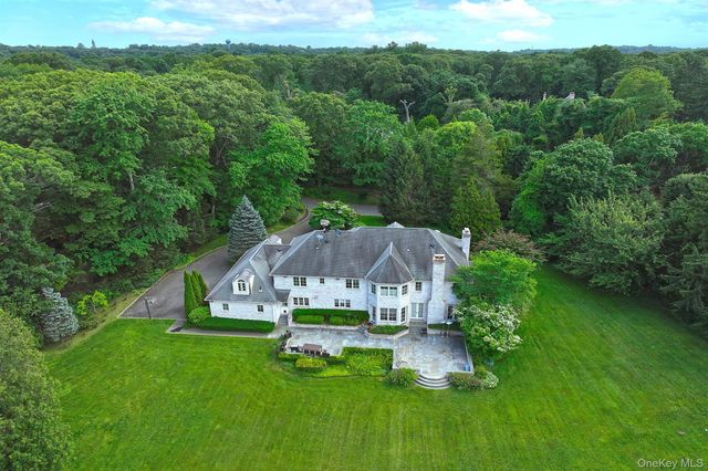 14 Norgate Road, Brookville, NY 11545