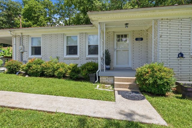 126 Wayne St, Gallatin, TN 37066