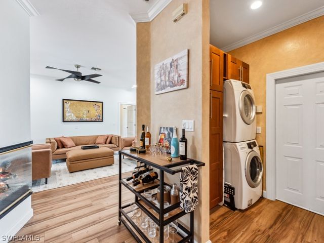 127 Palmetto Dunes CIR, Naples, FL 34113