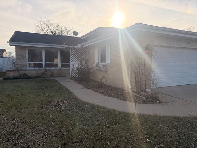 793 Timothy Lane, Des Plaines, IL 60016