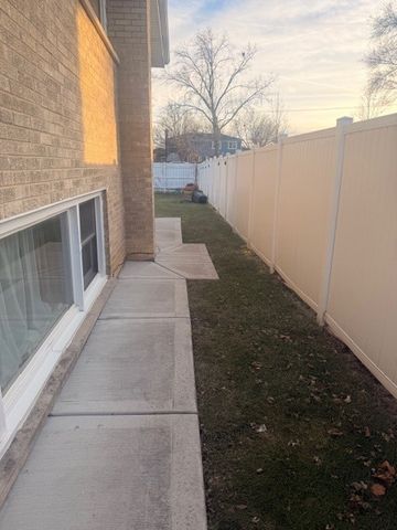 793 Timothy Lane, Des Plaines, IL 60016