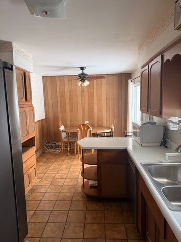 793 Timothy Lane, Des Plaines, IL 60016