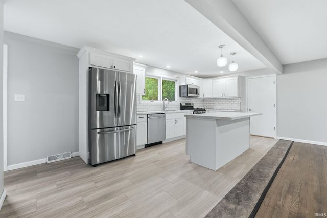 904 W 9th Street, Rochester, IN 46975