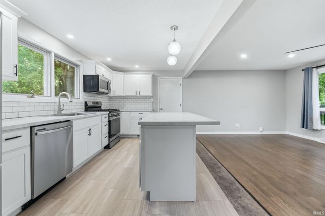 904 W 9th Street, Rochester, IN 46975