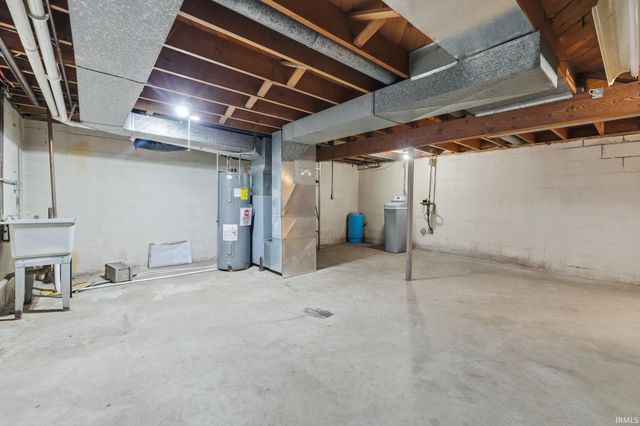 904 W 9th Street, Rochester, IN 46975
