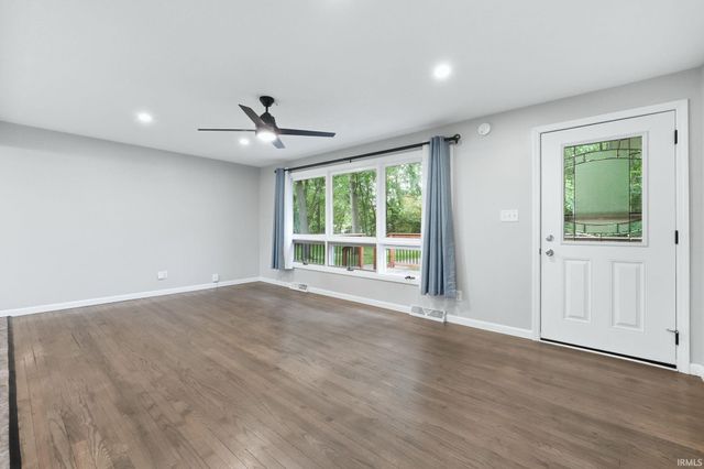 904 W 9th Street, Rochester, IN 46975