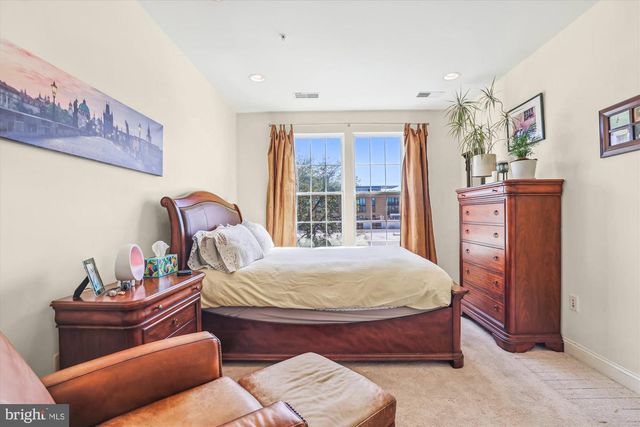 1451 Belmont St NW Apt 315, Washington, DC 20009
