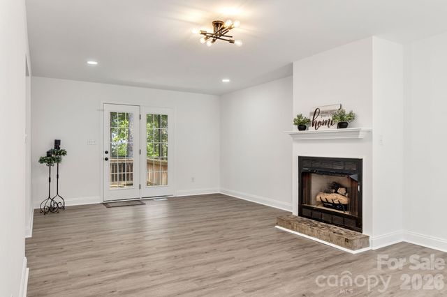 2149 Charles Towne Court, Kannapolis, NC 28083