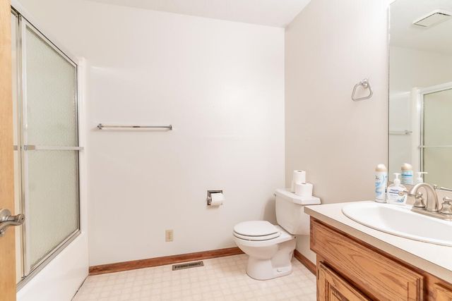 3012 AVE M, Council Bluffs, IA 51501