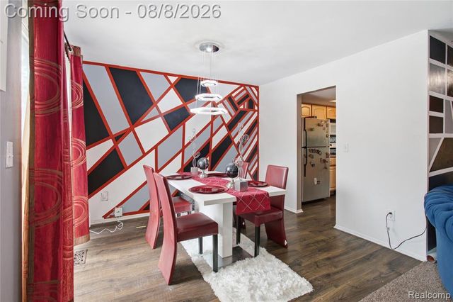 20350 Weybridge Street, Clinton Township, MI 48036