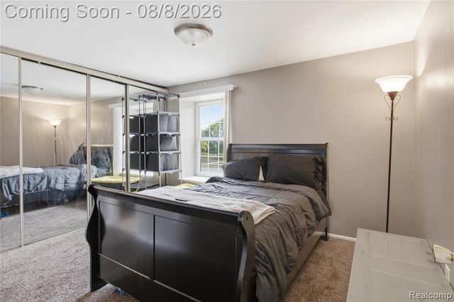 20350 Weybridge Street, Clinton Township, MI 48036