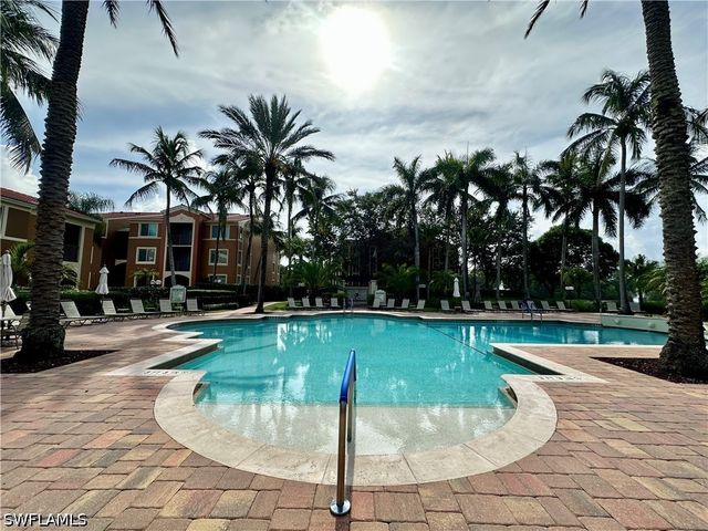 1230 Reserve WAY 304, Naples, FL 34105