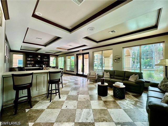 1230 Reserve WAY 304, Naples, FL 34105