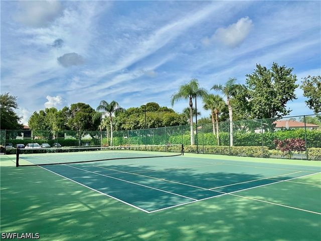 1230 Reserve WAY 304, Naples, FL 34105