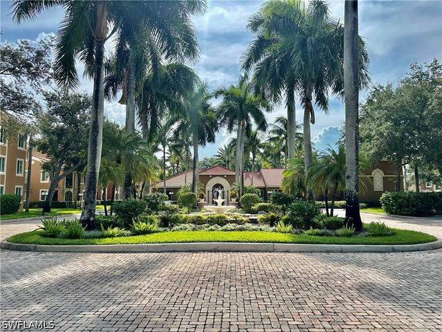 1230 Reserve WAY 304, Naples, FL 34105