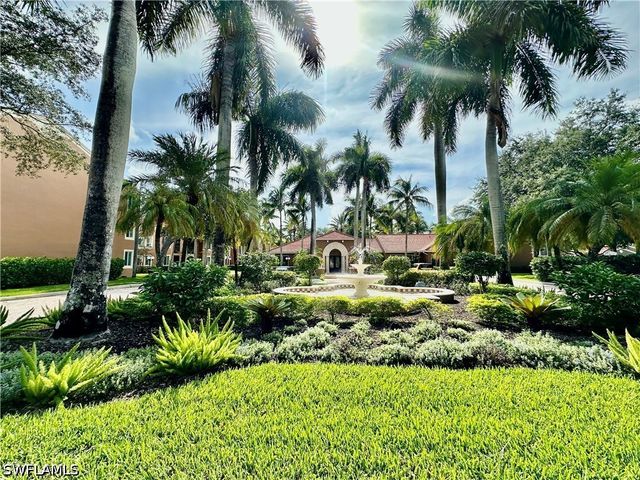 1230 Reserve WAY 304, Naples, FL 34105