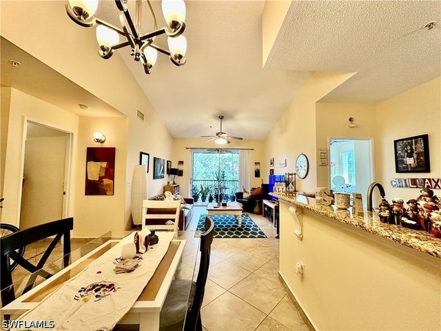 1230 Reserve WAY 304, Naples, FL 34105