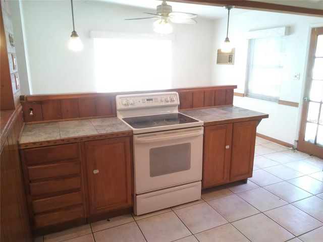5160 102ND WAY N, St Petersburg, FL 33708