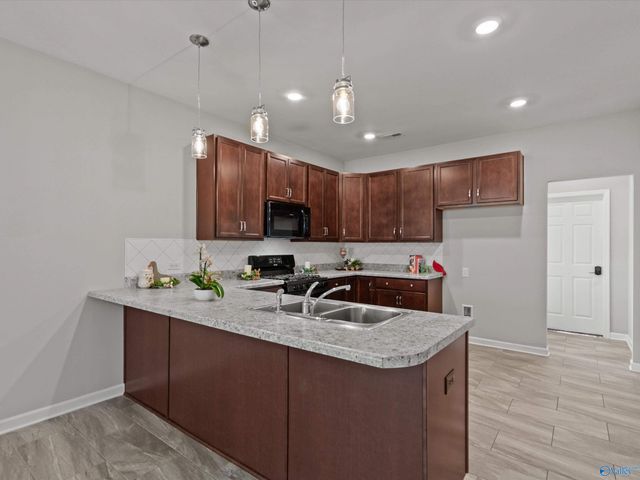 26640 Kyle Lane, Athens, AL 35613