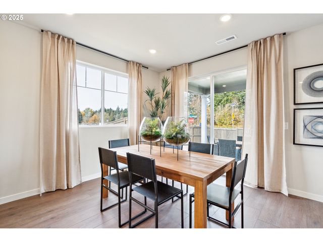 5218 Se 77TH Ave, Hillsboro, OR 97123