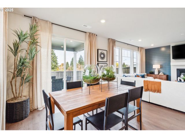 5218 Se 77TH Ave, Hillsboro, OR 97123