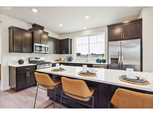 5218 Se 77TH Ave, Hillsboro, OR 97123