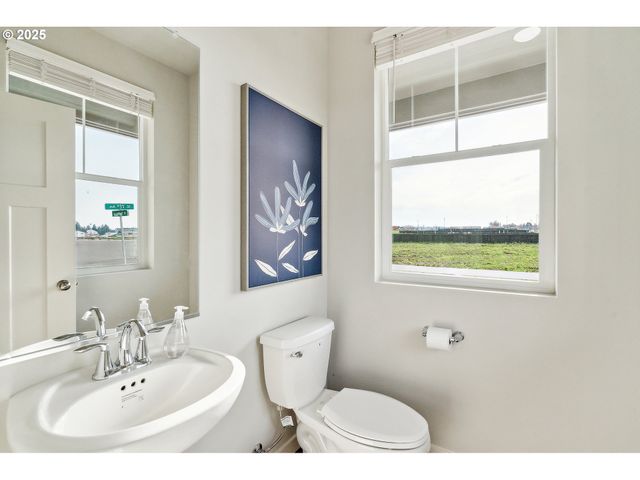 5218 Se 77TH Ave, Hillsboro, OR 97123