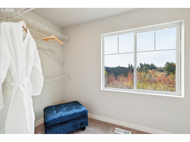 5218 Se 77TH Ave, Hillsboro, OR 97123