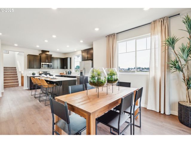 5218 Se 77TH Ave, Hillsboro, OR 97123