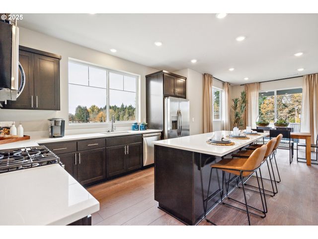 5218 Se 77TH Ave, Hillsboro, OR 97123