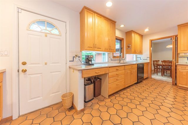 1877 Arlington Boulevard, Ann Arbor, MI 48104