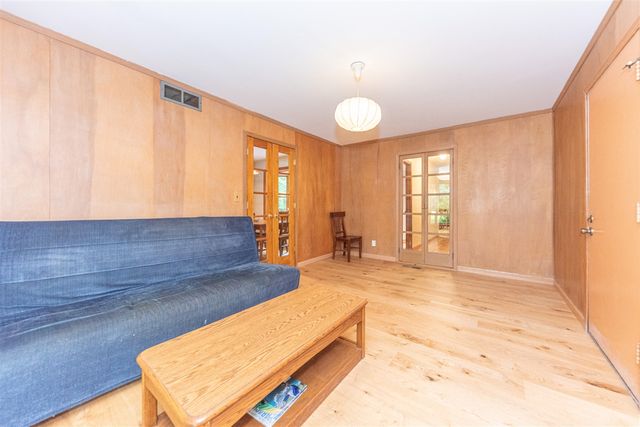 1877 Arlington Boulevard, Ann Arbor, MI 48104