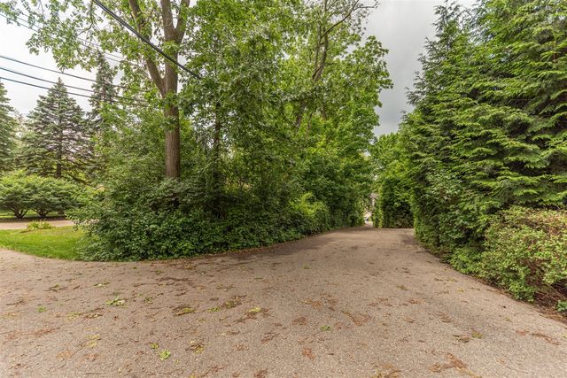 1877 Arlington Boulevard, Ann Arbor, MI 48104