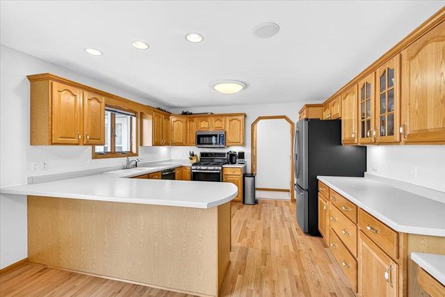 1010 Ganser Drive, Waunakee, WI 53597