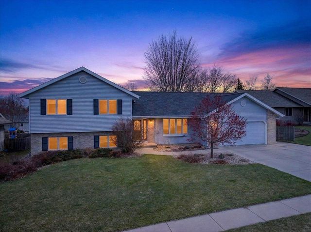 1010 Ganser Drive, Waunakee, WI 53597