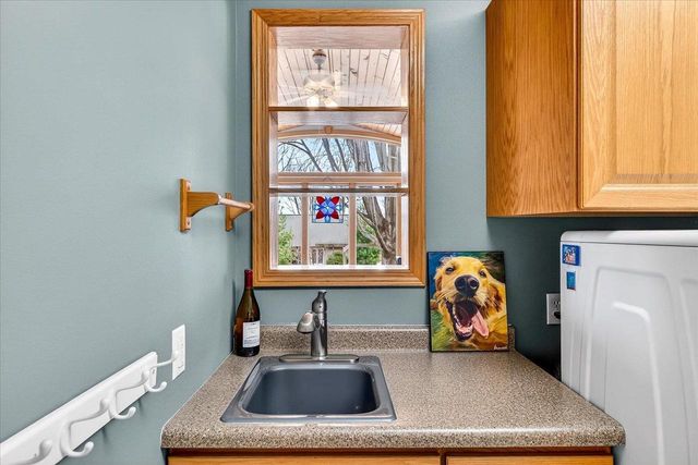 1010 Ganser Drive, Waunakee, WI 53597