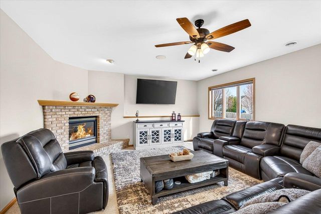 1010 Ganser Drive, Waunakee, WI 53597