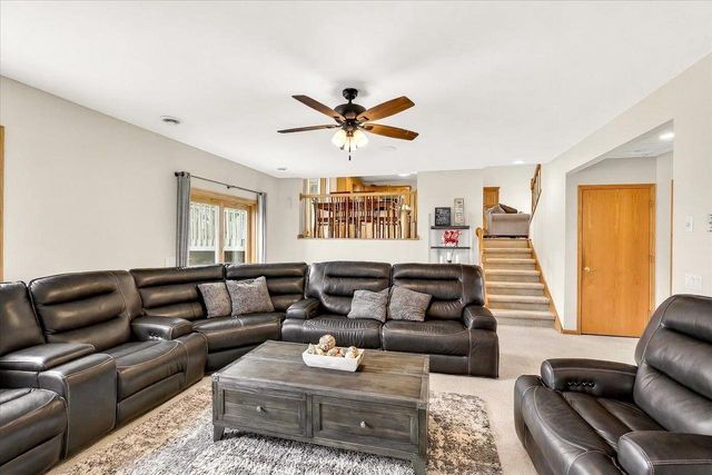1010 Ganser Drive, Waunakee, WI 53597