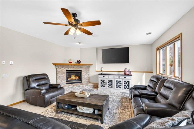 1010 Ganser Drive, Waunakee, WI 53597