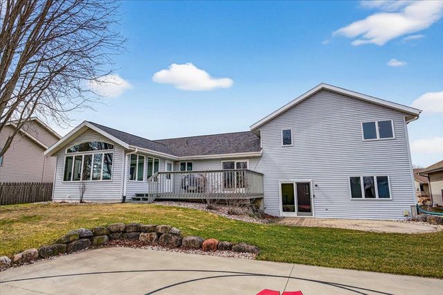 1010 Ganser Drive, Waunakee, WI 53597
