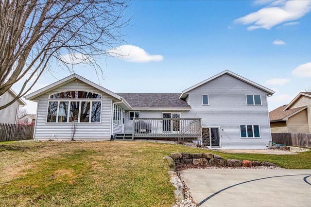 1010 Ganser Drive, Waunakee, WI 53597