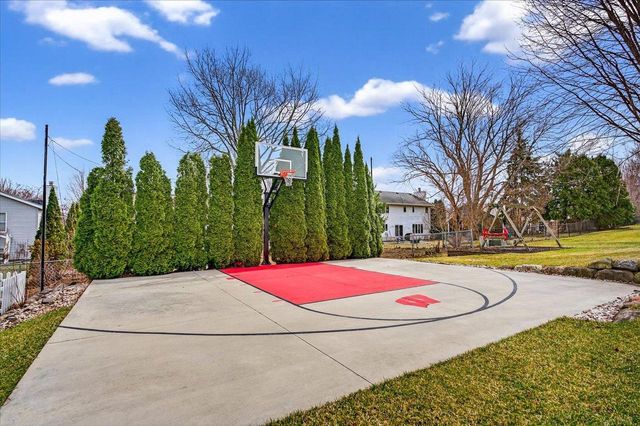 1010 Ganser Drive, Waunakee, WI 53597